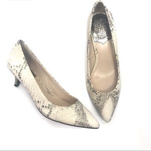 VINCE CAMUTO snake skin small pump heels